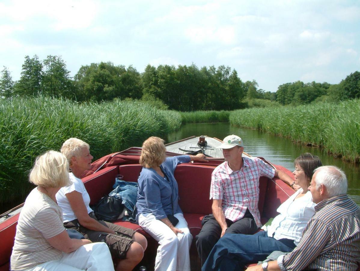 B&B De Strandhoeve Giethoorn Exterior photo